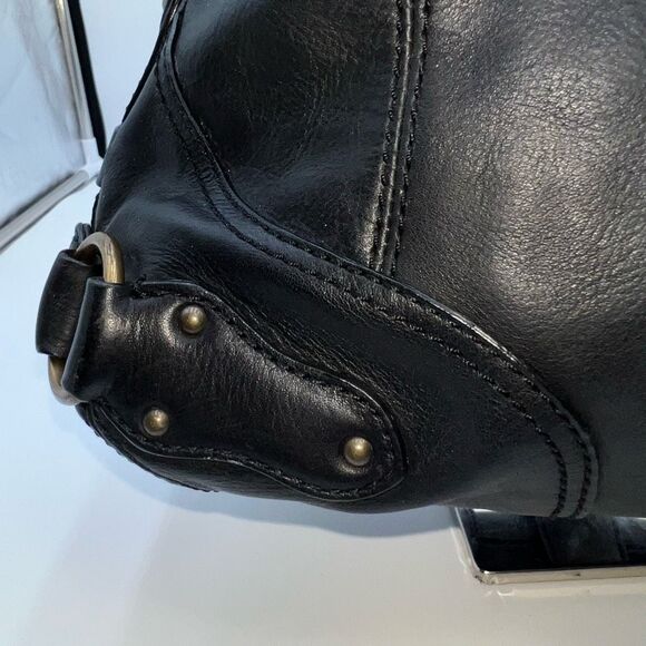 MICHAEL KORS Black Soft Genuine Pebble Leather Handbag with Dust Bag - Picture 4 of 15